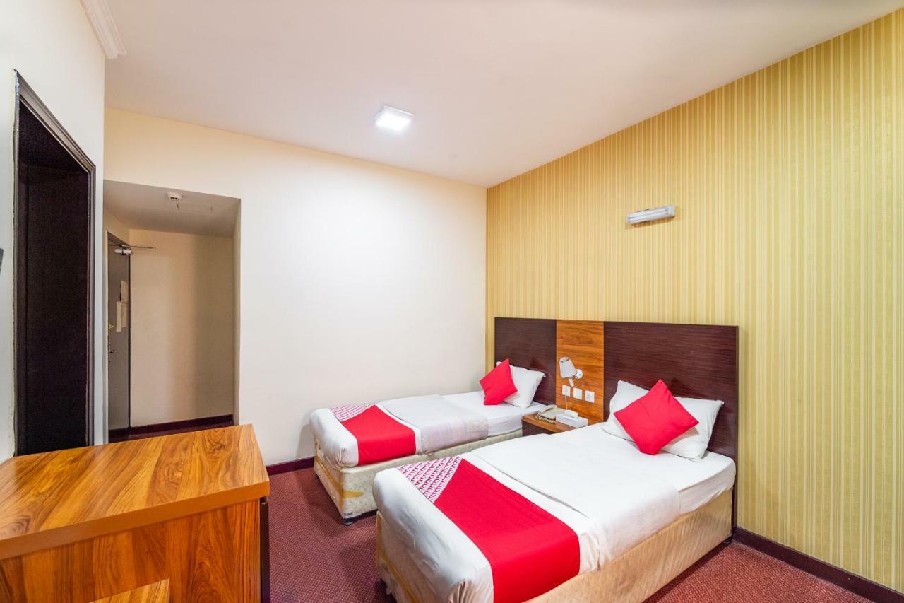 دبي Central Paris Hotel, Baniyas Square المظهر الخارجي الصورة