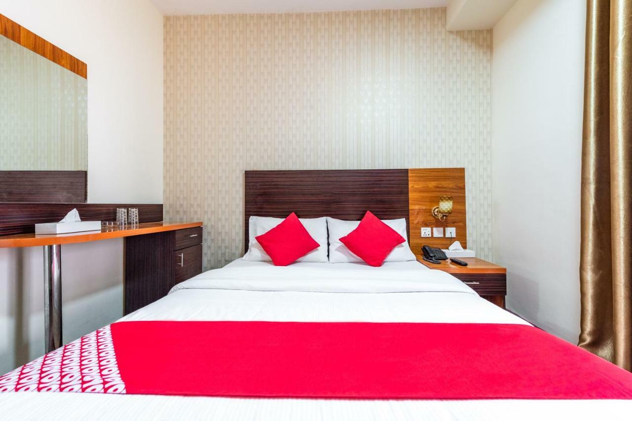 دبي Central Paris Hotel, Baniyas Square المظهر الخارجي الصورة